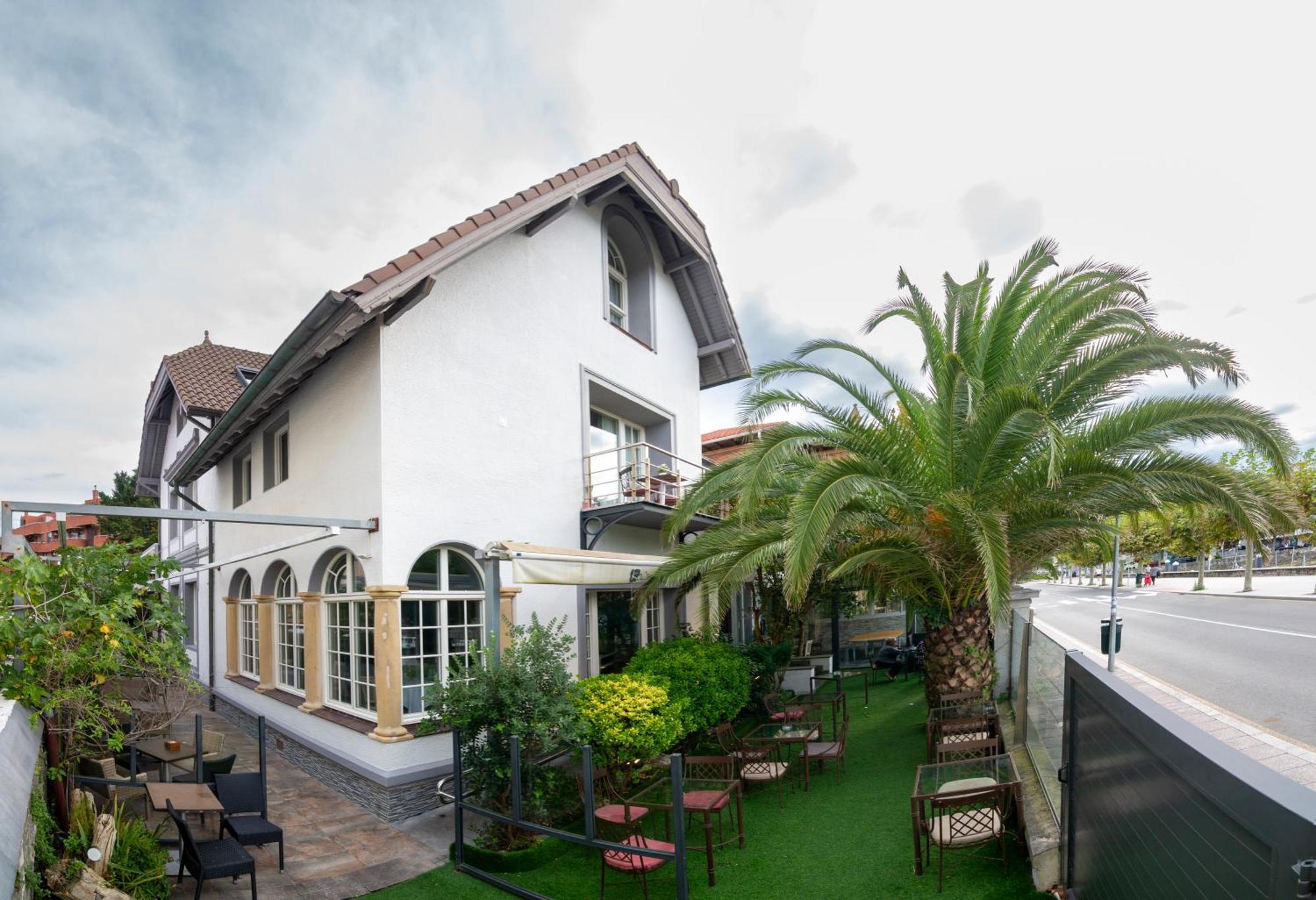 Kaian Maitea Hotel Plentzia Exterior photo